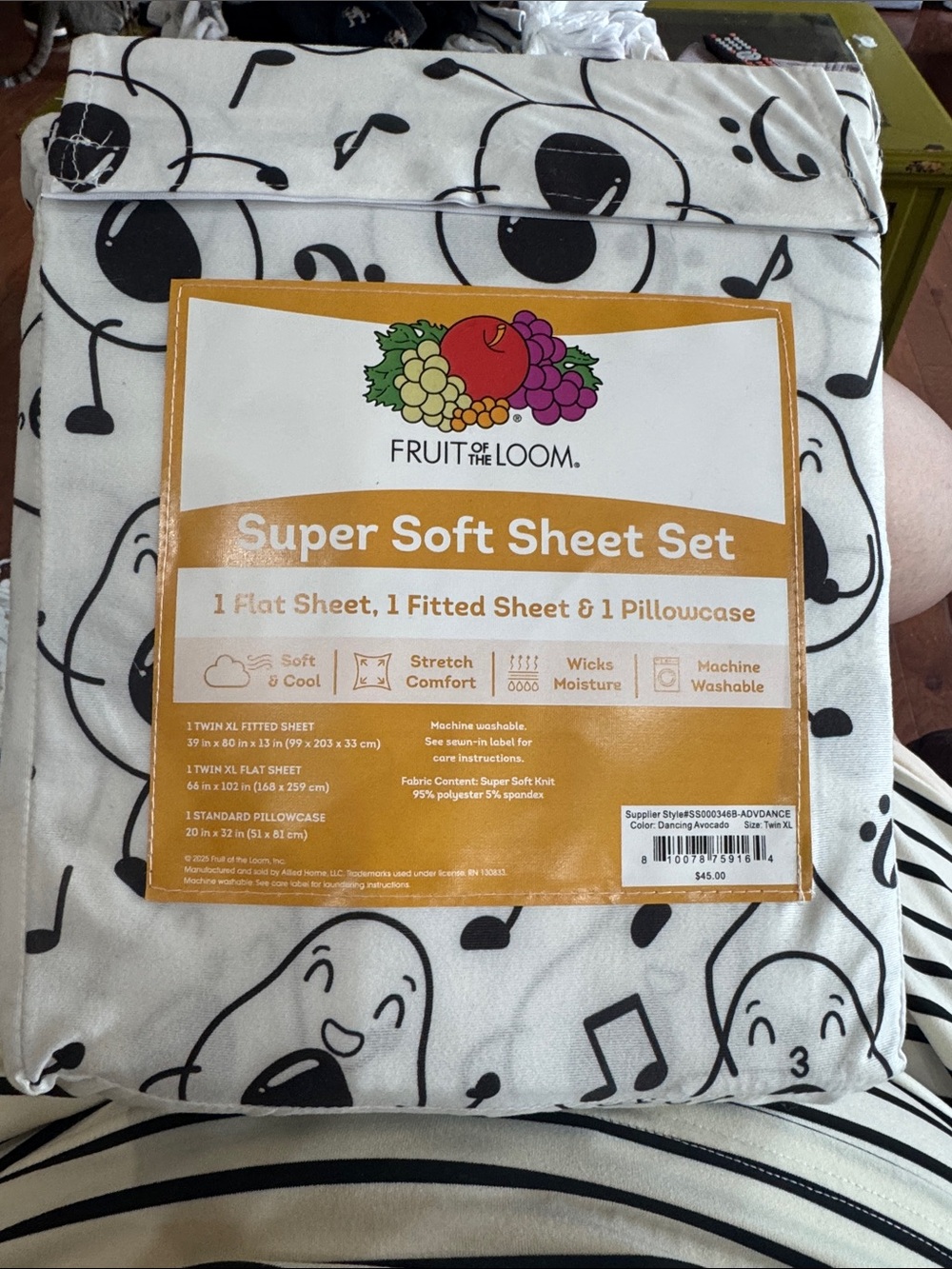 Fruit of the Loom White Sheet Set with Black Music Note Design